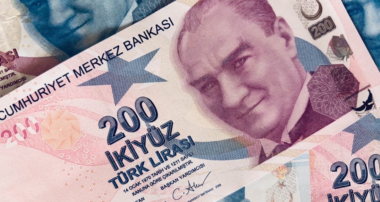 16 yil once 200 lirayla 5 gram altin aliniyordu simdi 4 tane kivircik 9YBdkCiv.jpg