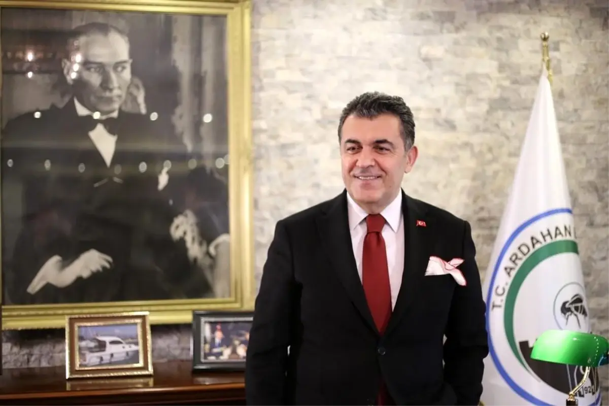 ardahan belediye baskani faruk demirden 19 ekim muhtarlar gunu kutlama mesaji IC5UUBwU.jpg