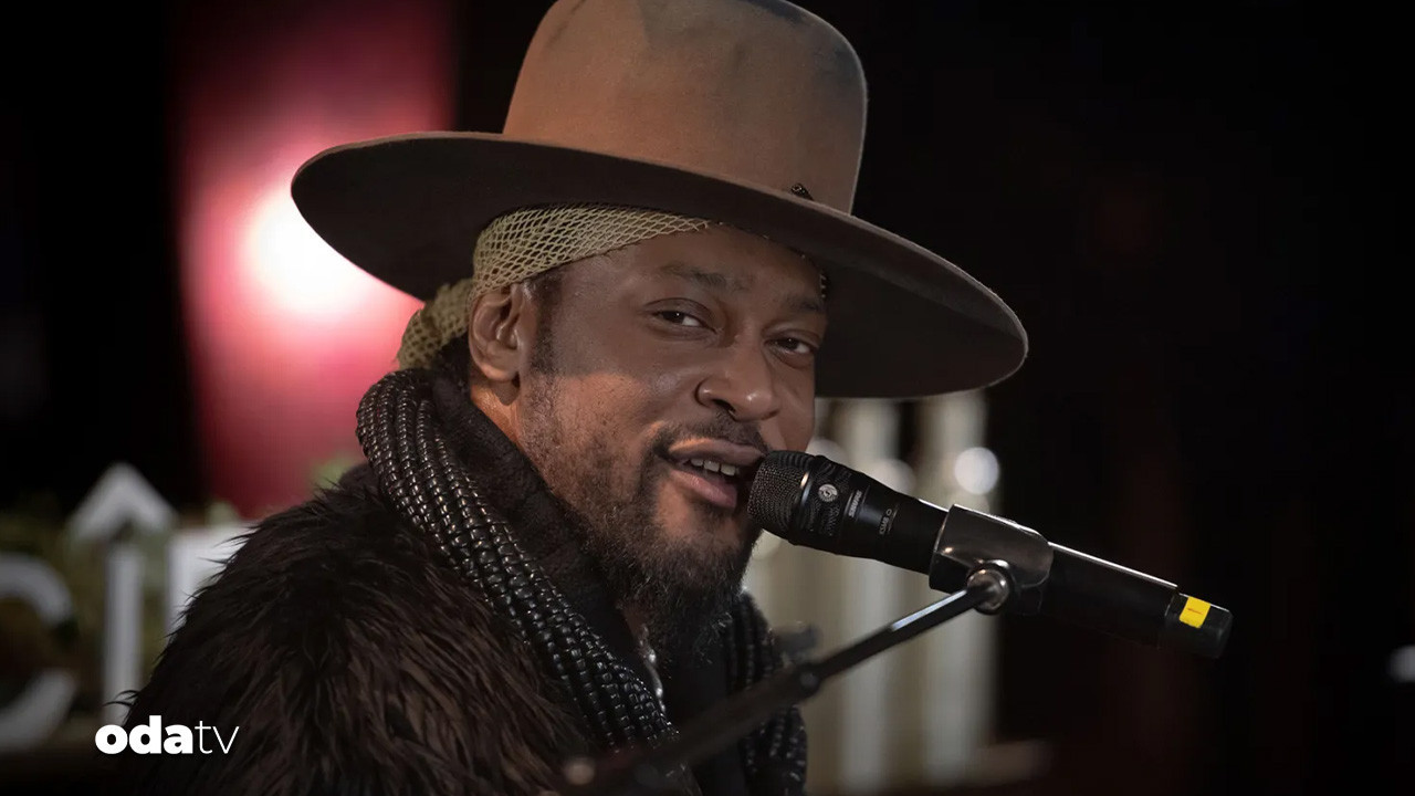 grammy odullu muzisyen dangelo pankreas kanseriyle mucadelesini kaybetti P2piME67.jpg